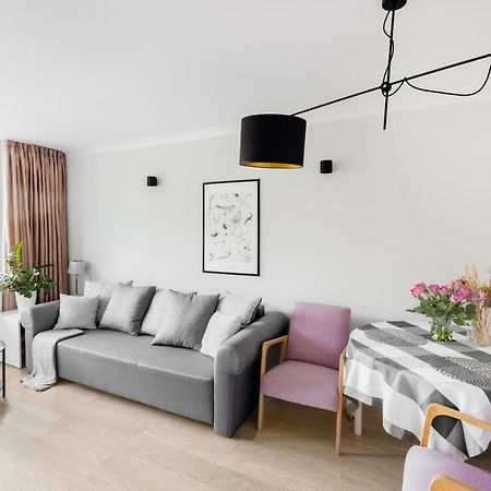 Apartament Luxury Business Saska Kepa Apartment วอร์ซอ ภายนอก รูปภาพ